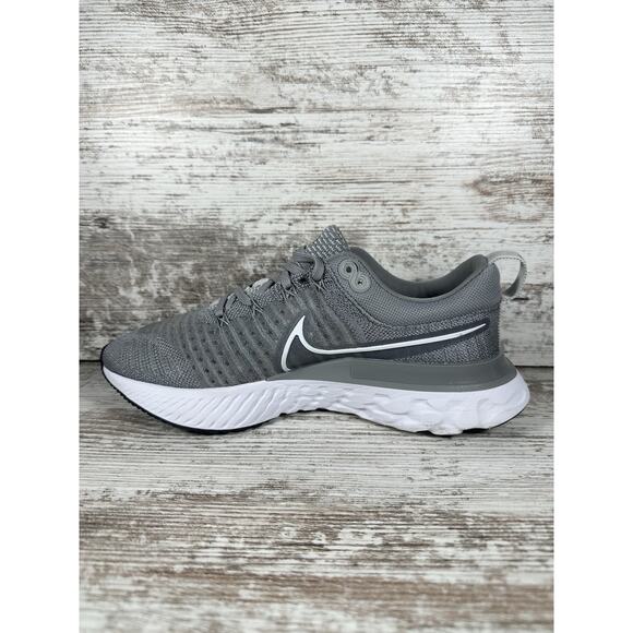 Women's Nike React Infinity Run Flyknit 2 Gray Running Shoes Sz 7.5 Athletic Gym - Picture 3 of 10